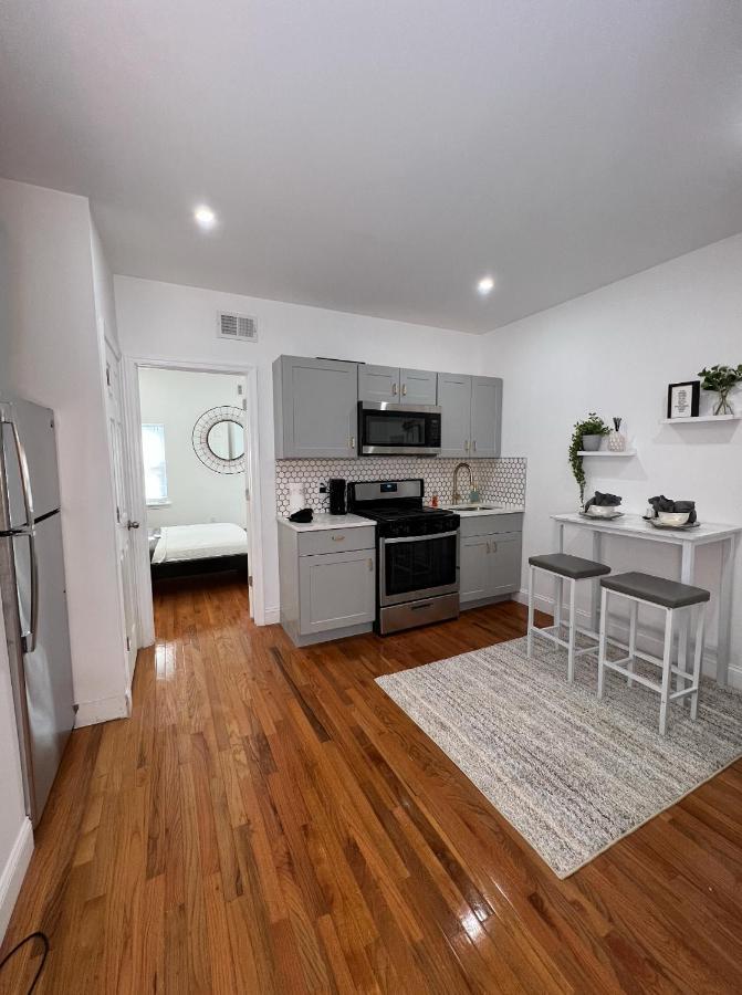 Conveniently Located 10 Minutes From Center Philadelphia! Luxurious 1-2 Bedroom Available Now Apartamento Filadelfia