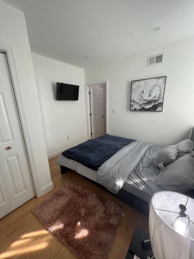 Conveniently Located 10 Minutes From Center Philadelphia! Luxurious 1-2 Bedroom Available Now Apartamento Filadelfia