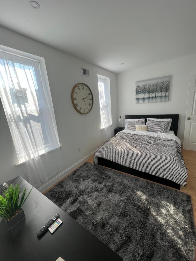 Conveniently Located 10 Minutes From Center Philadelphia! Luxurious 1-2 Bedroom Available Now Filadelfia